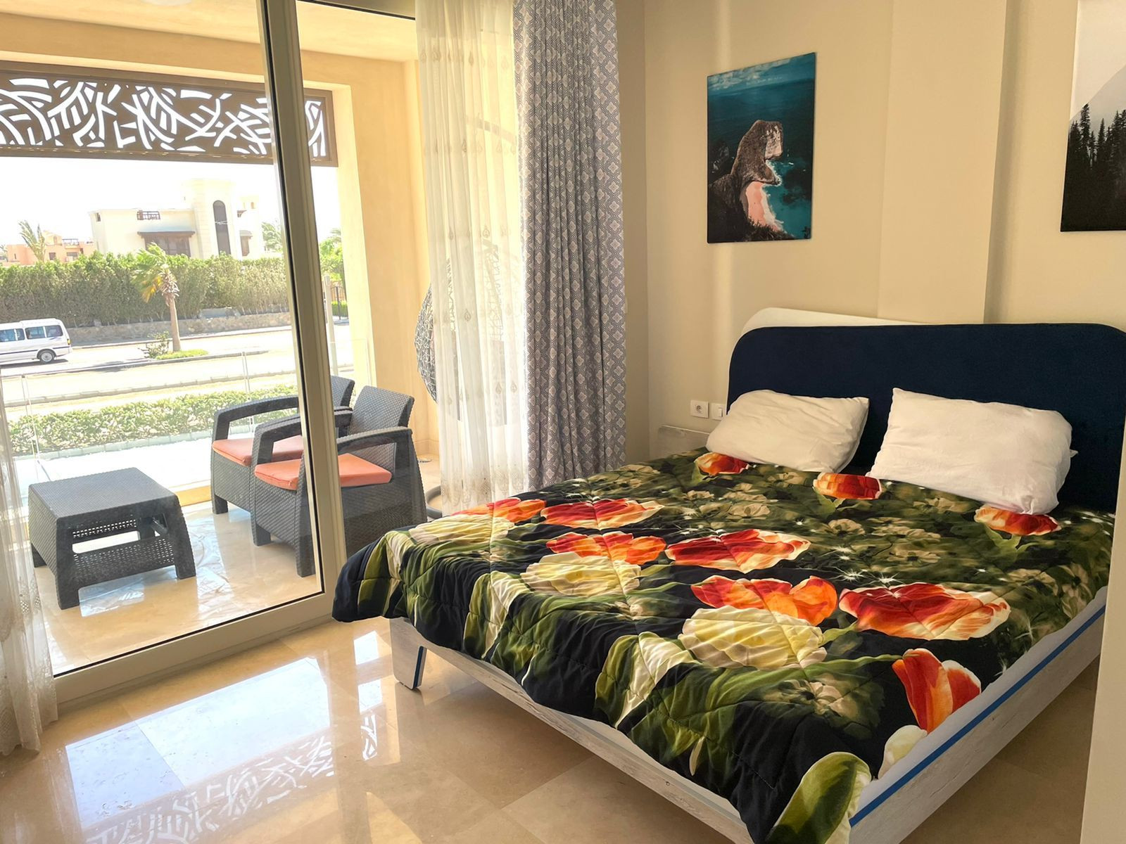 Renzo -   Property 1080