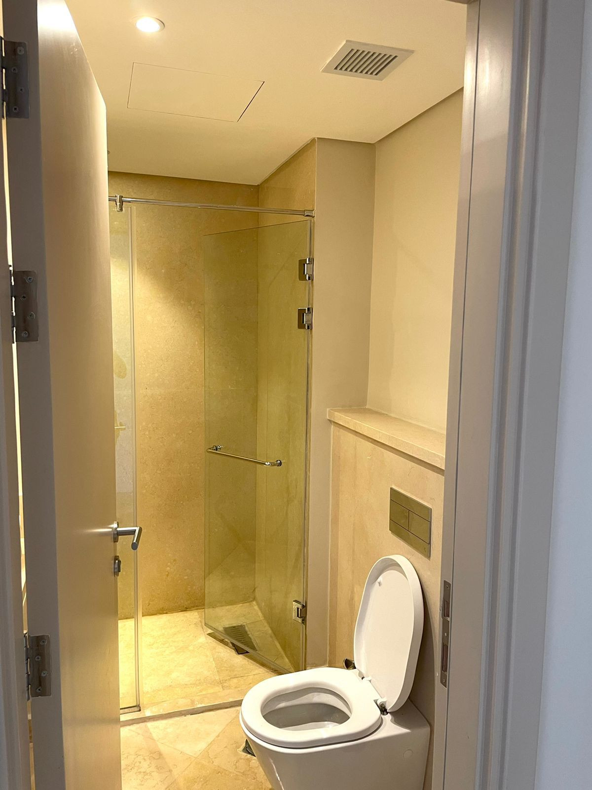 Renzo -   Property 1080