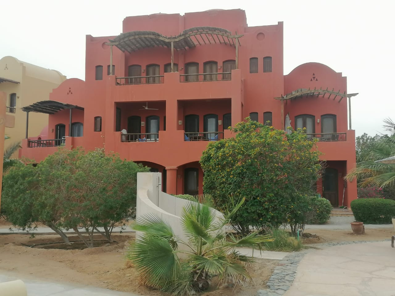 Renzo -   Property 1084