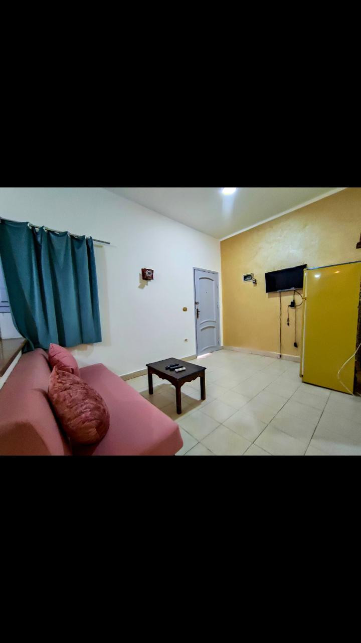 Renzo -   Property 1098