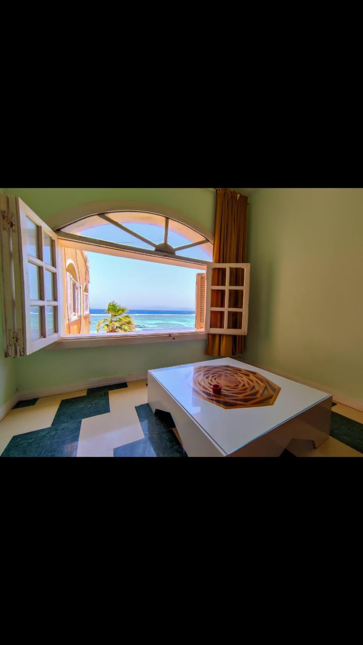 Renzo -   Property 1101