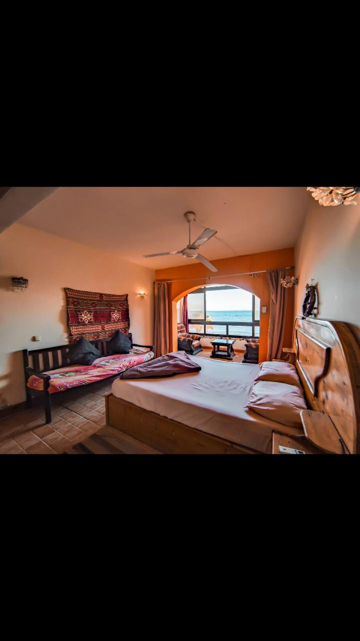 Renzo -   Property 1102