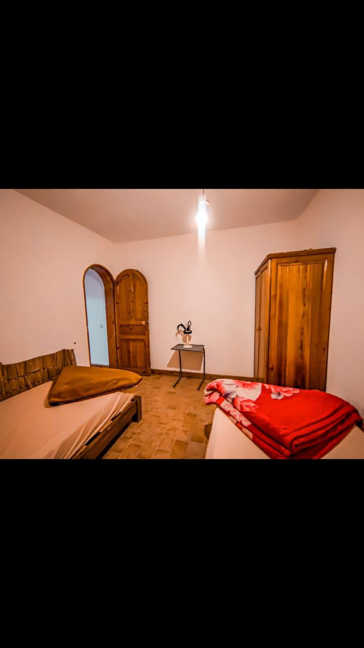 Renzo -   Property 1102