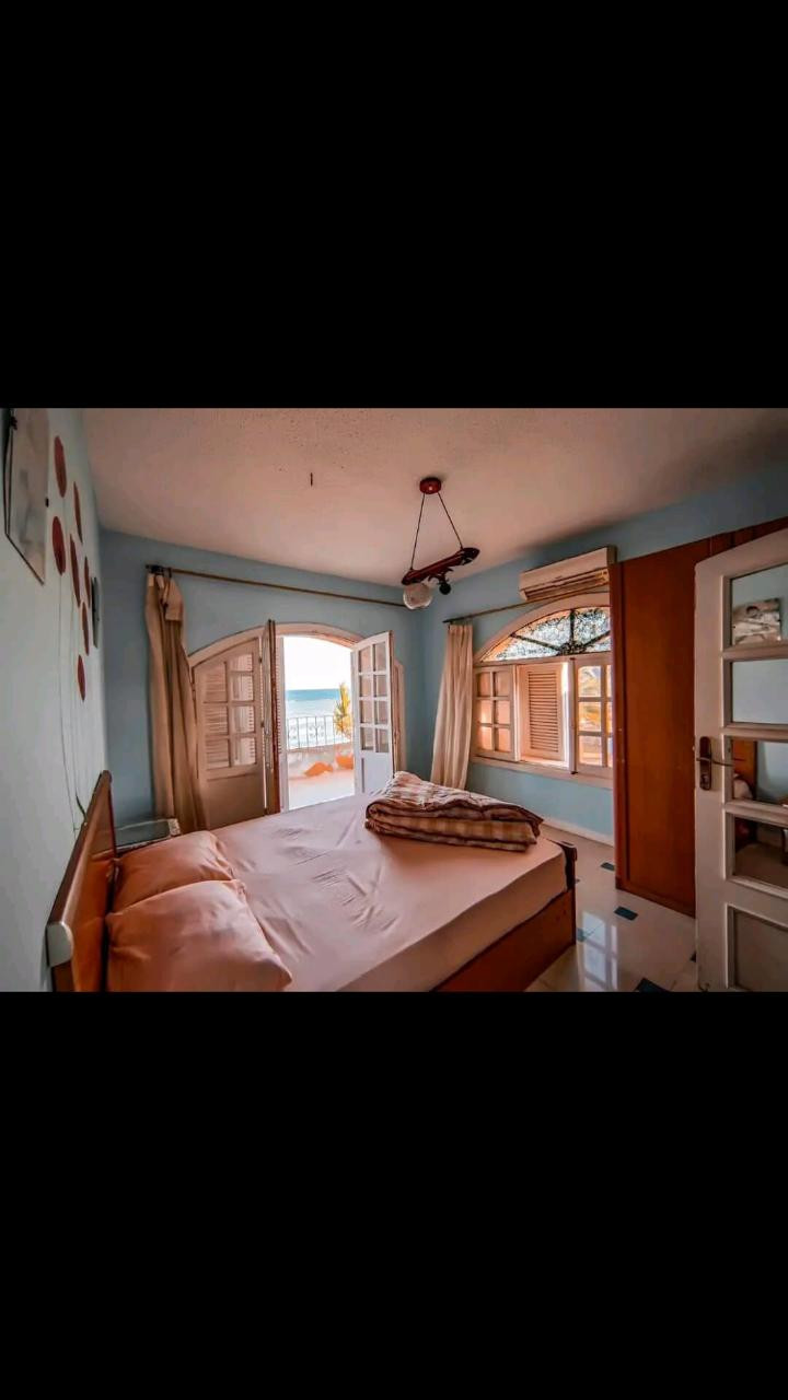 Renzo -   Property 1104