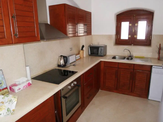 Renzo -   Property 1172