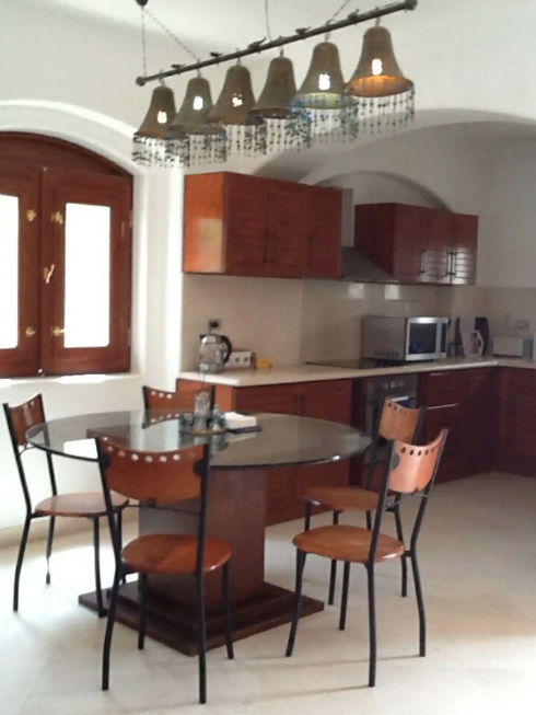 Renzo -   Property 1172