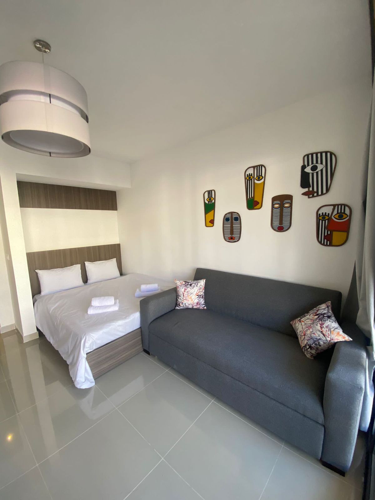 Renzo -   ground floor studio at G cribs for rent