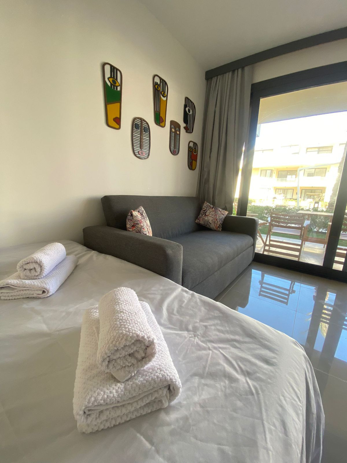 Renzo -   ground floor studio at G cribs for rent