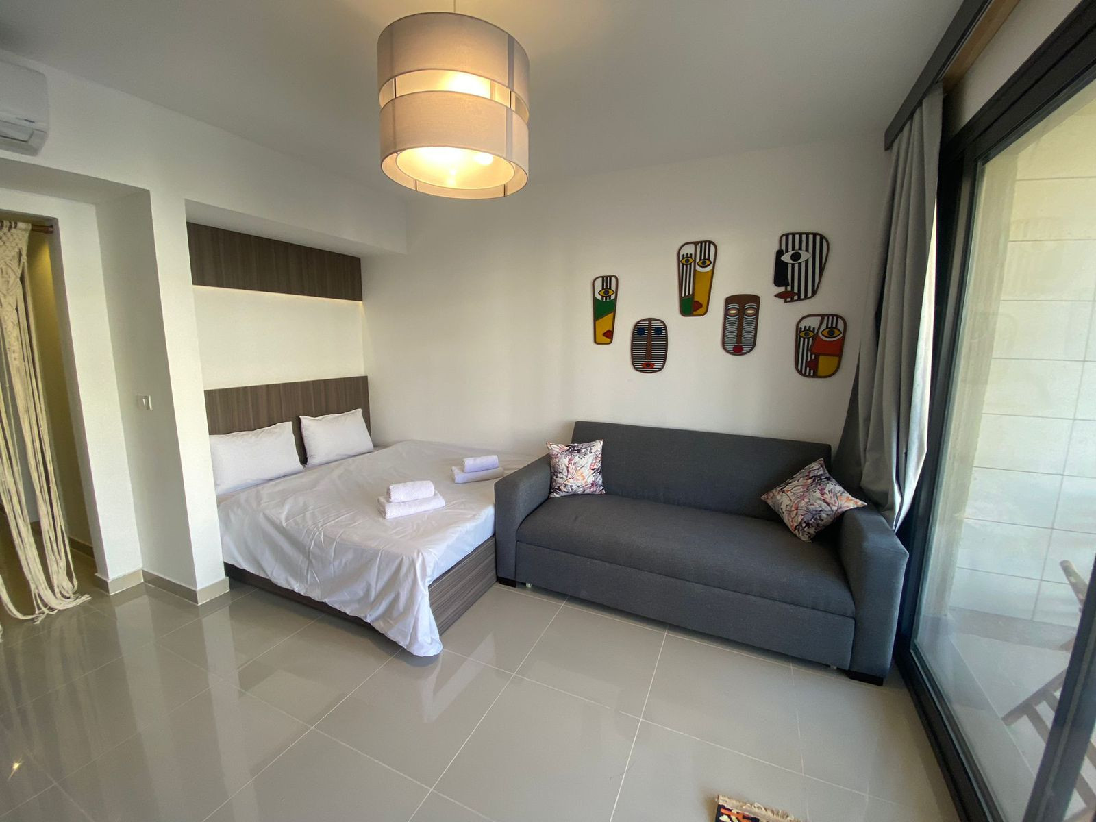 Renzo -   ground floor studio at G cribs for rent