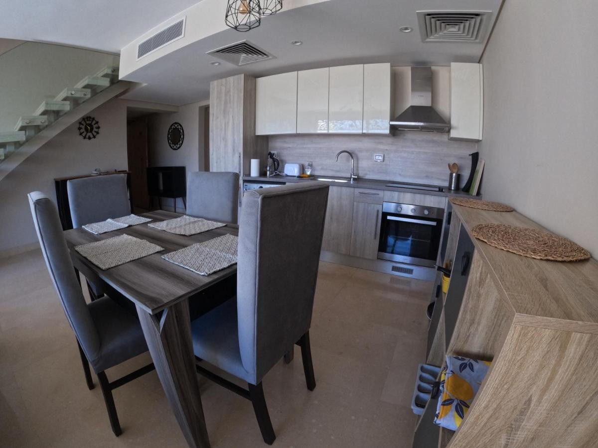 Renzo -   Property 1196