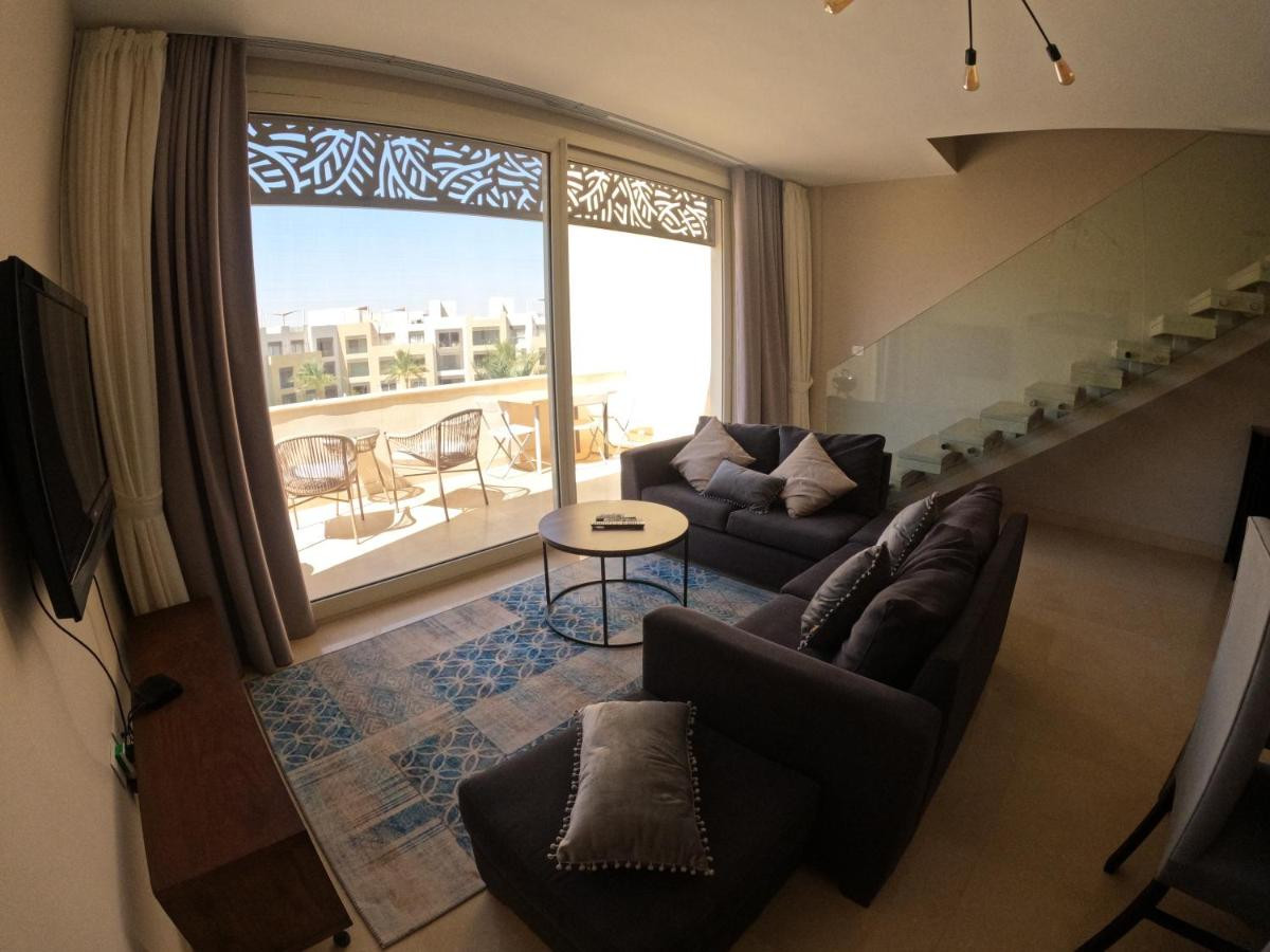 Renzo -   Property 1196