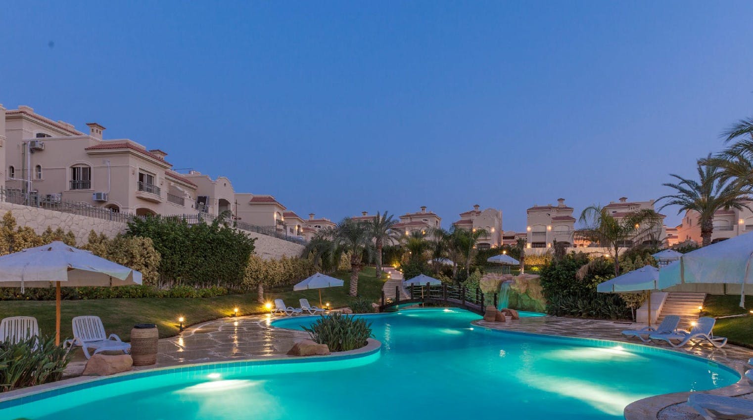 Town House - (in) PATIO 5 EAST - Shorouk City - 220 to 299 m²