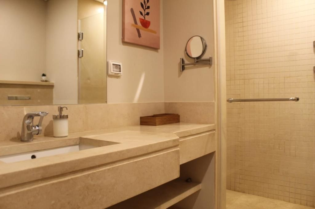 Renzo -   Property 1223