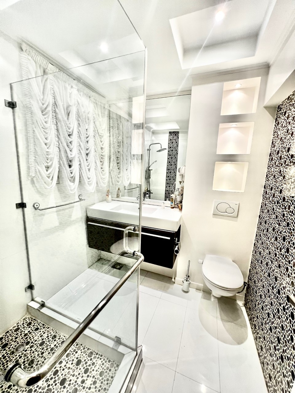 Renzo -   Property 1235