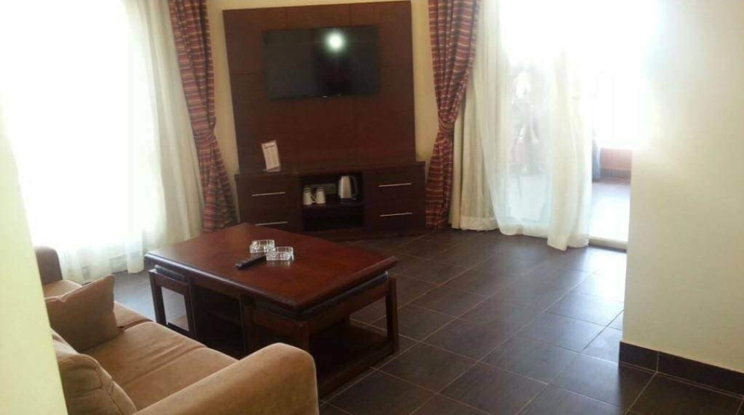 Renzo -   Property 1071