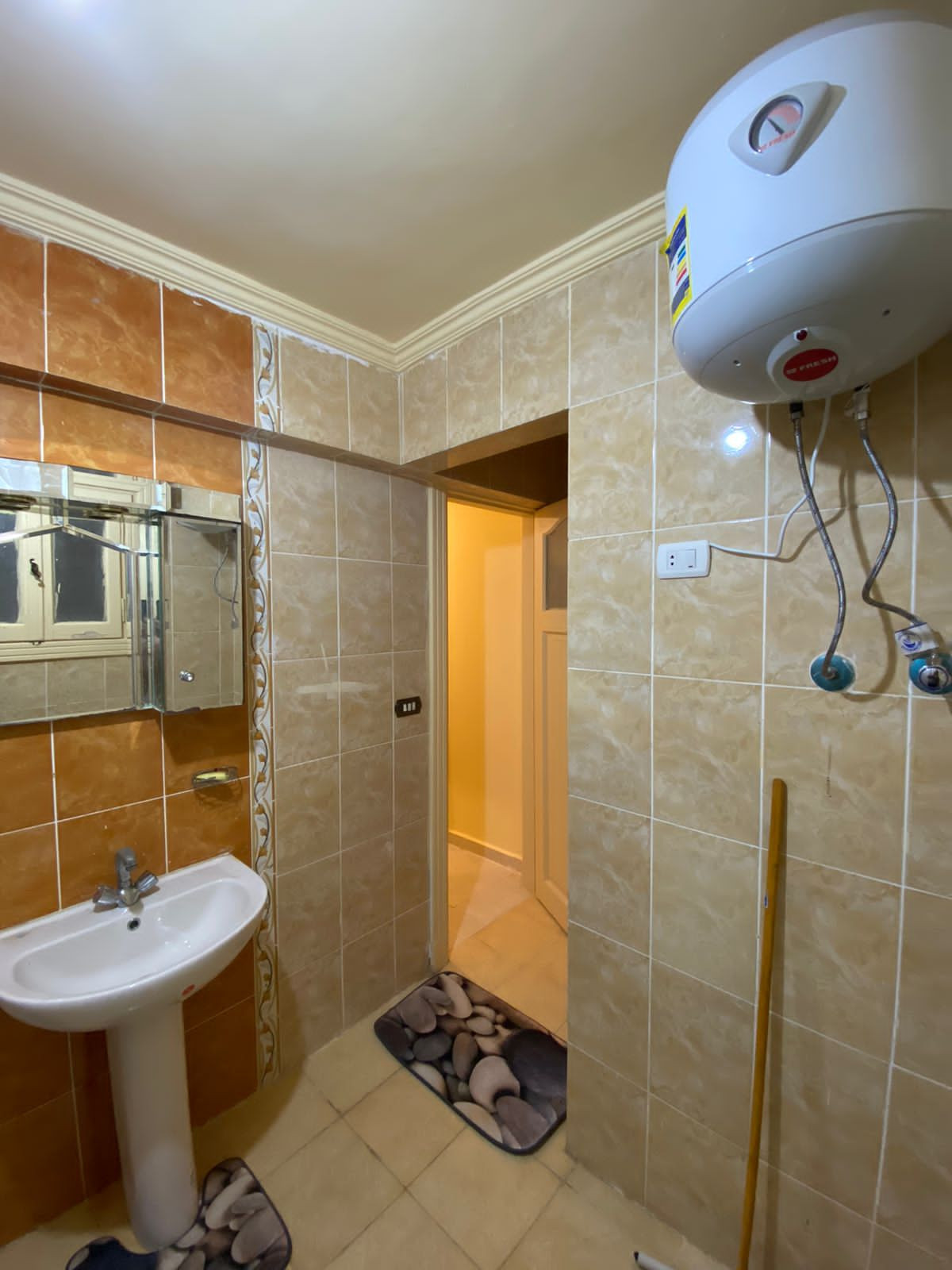 Renzo -   Property 964