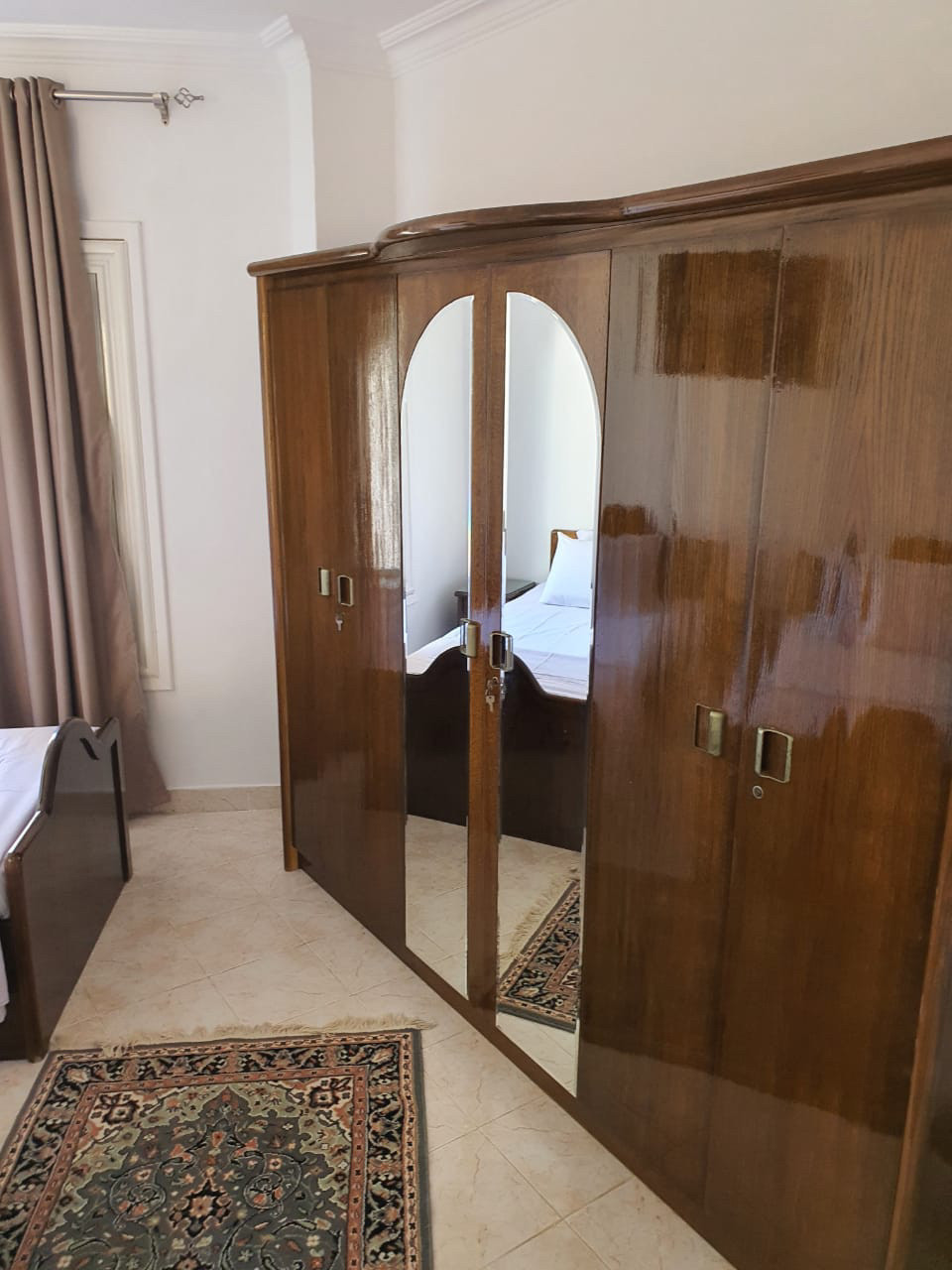 Renzo -   Property 830