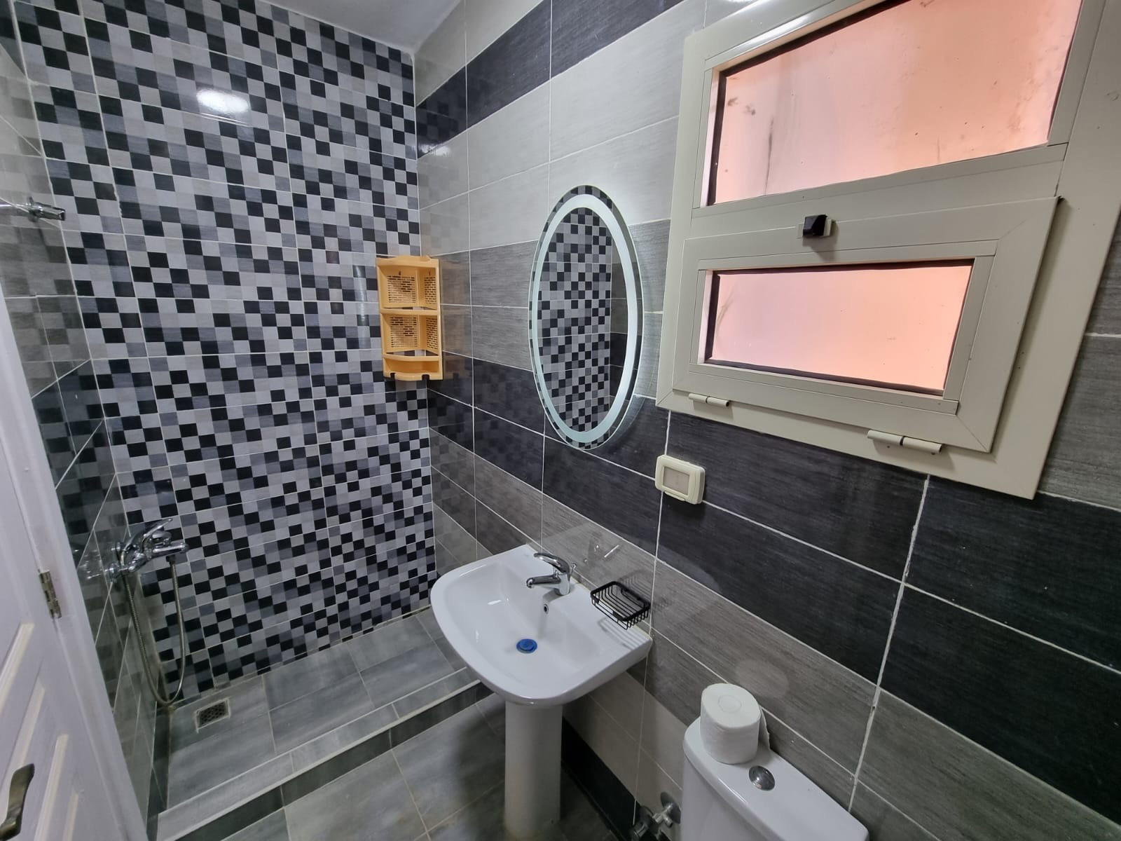 Renzo -   Property 1252