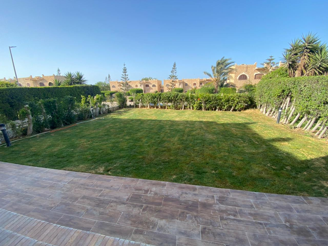 Renzo -   شالية فى مارينا 5 للايجار أرضي ٣ غرف