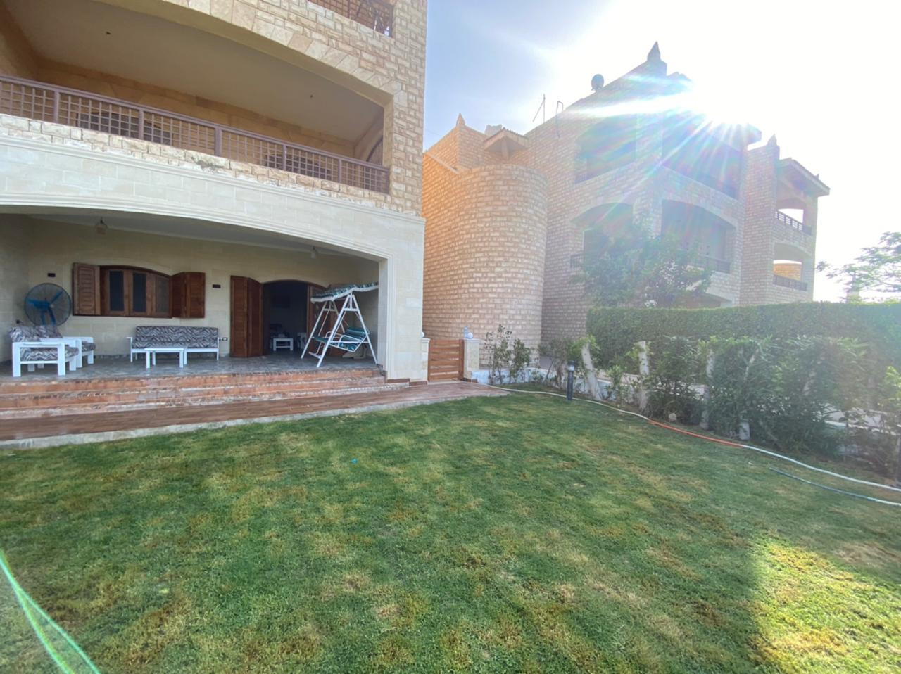 Renzo -   شالية فى مارينا 5 للايجار أرضي ٣ غرف