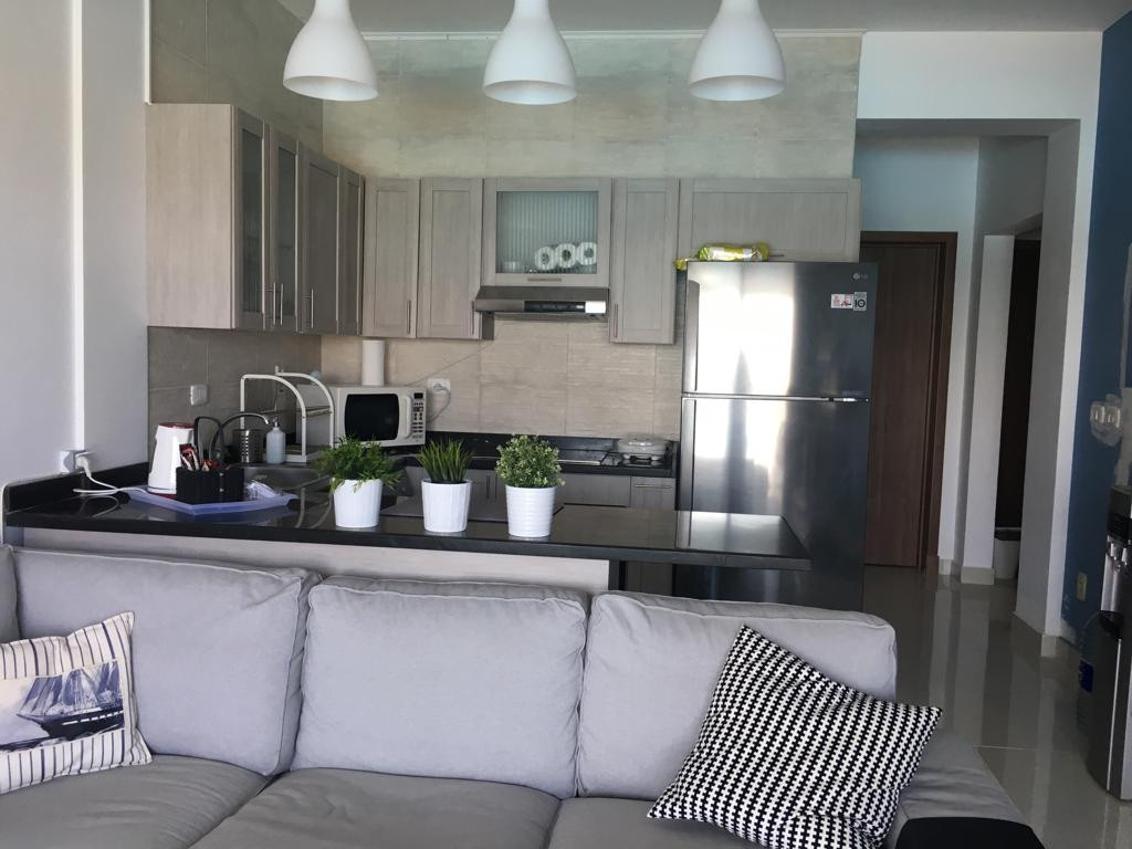 شالية فى أمواج الساحل الشمالى