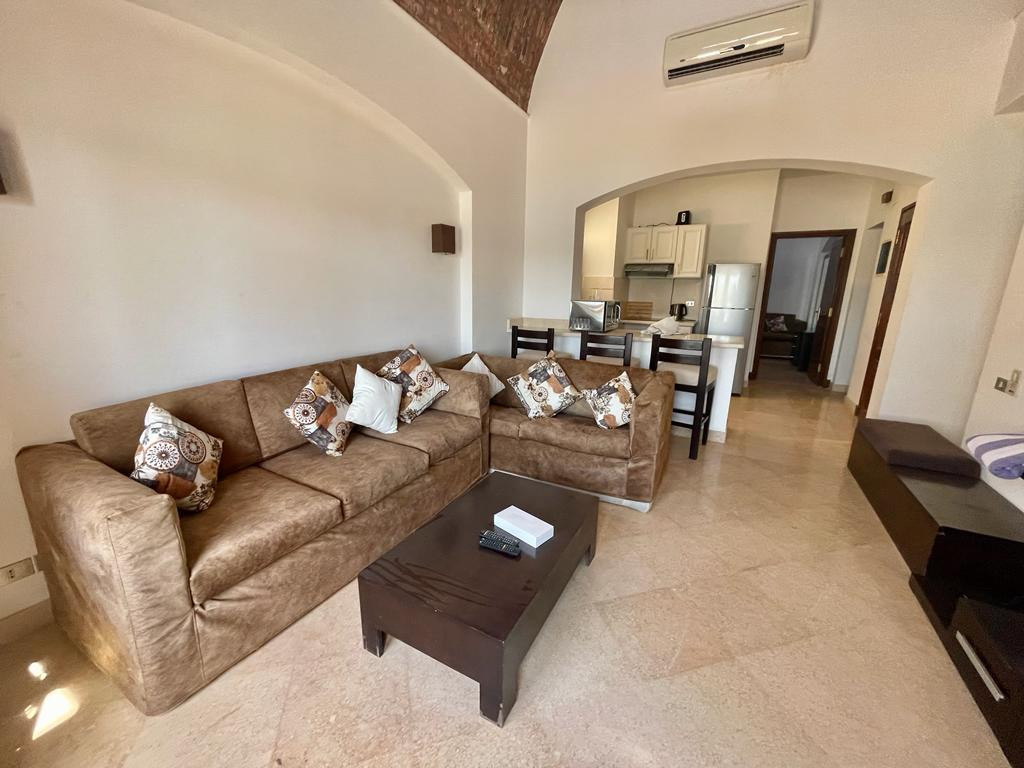 Renzo -   Property 1285