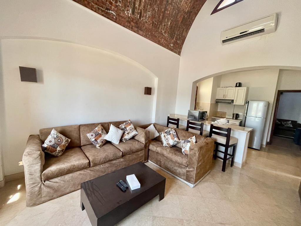 Renzo -   Property 1285