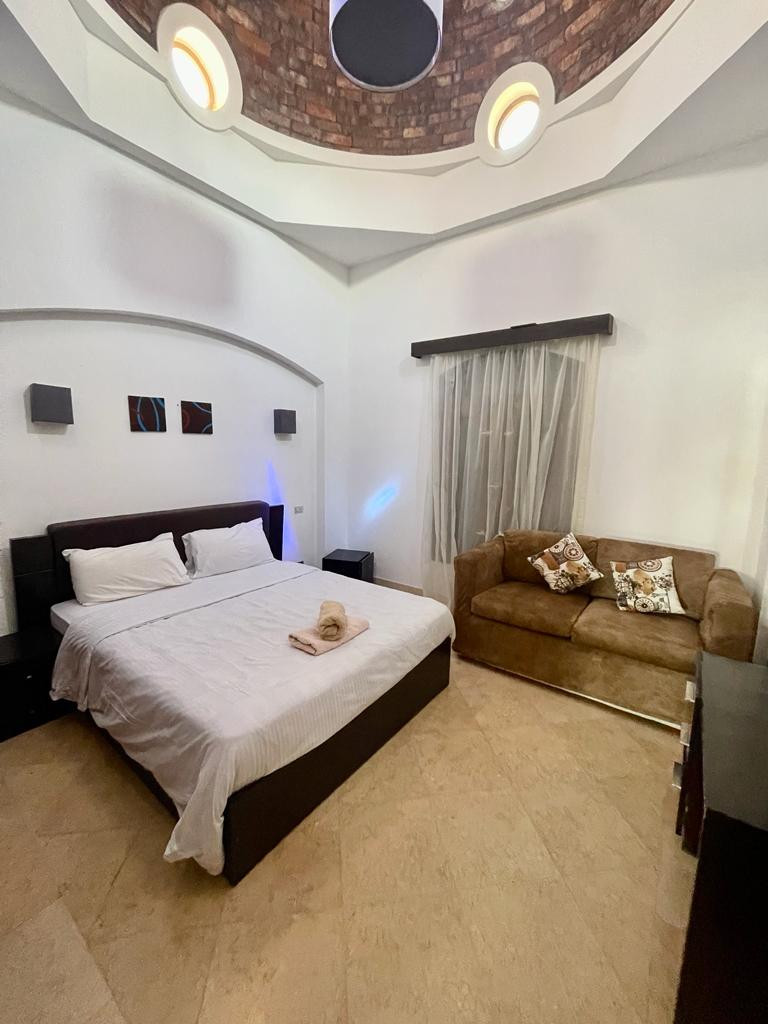 Renzo -   Property 1285