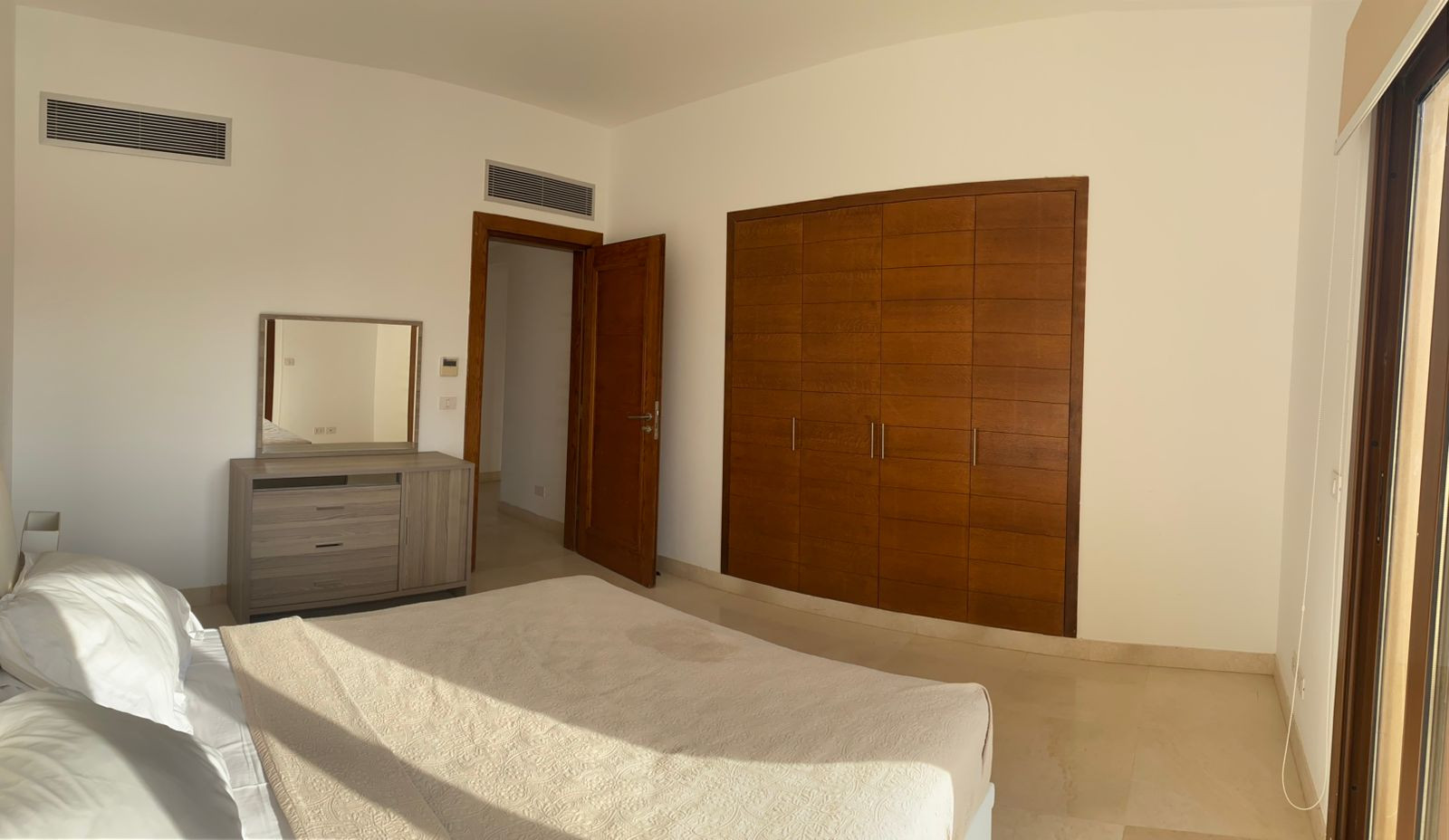 Renzo -   Property 1290