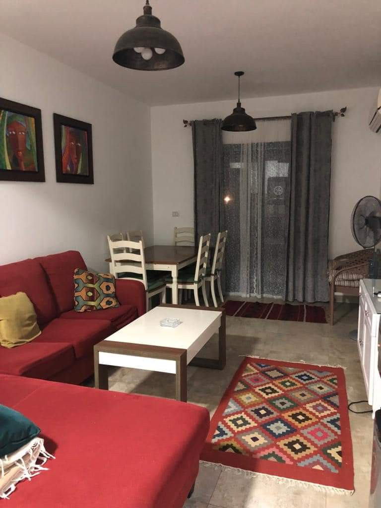 Renzo -   شاليه غرفتين دور ارضي مع حديقة خاصة يطل على حمام السباحة