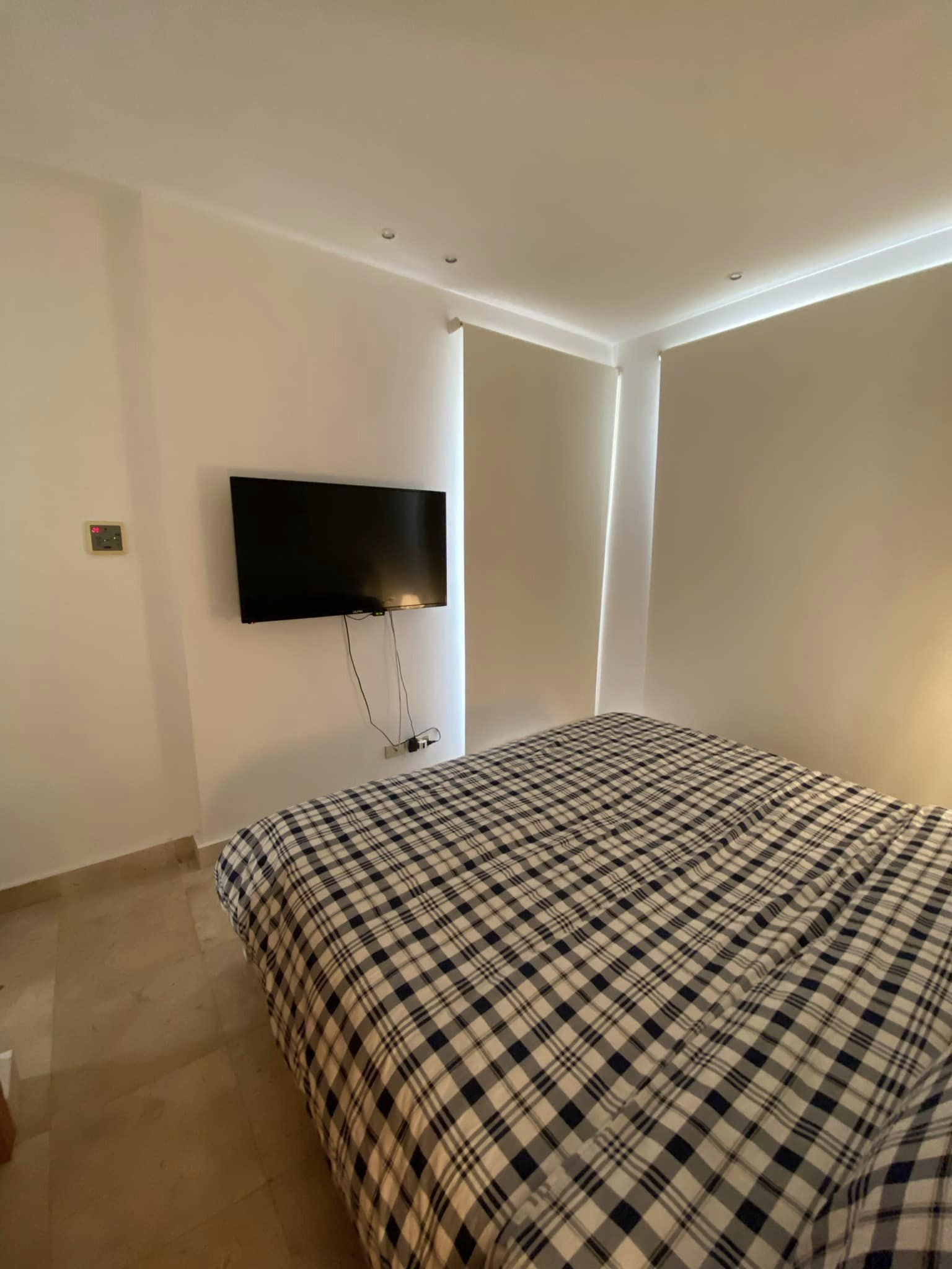 Renzo -   شاليه في الجونه\سكارب