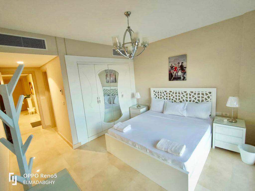 Renzo -   Property 1338