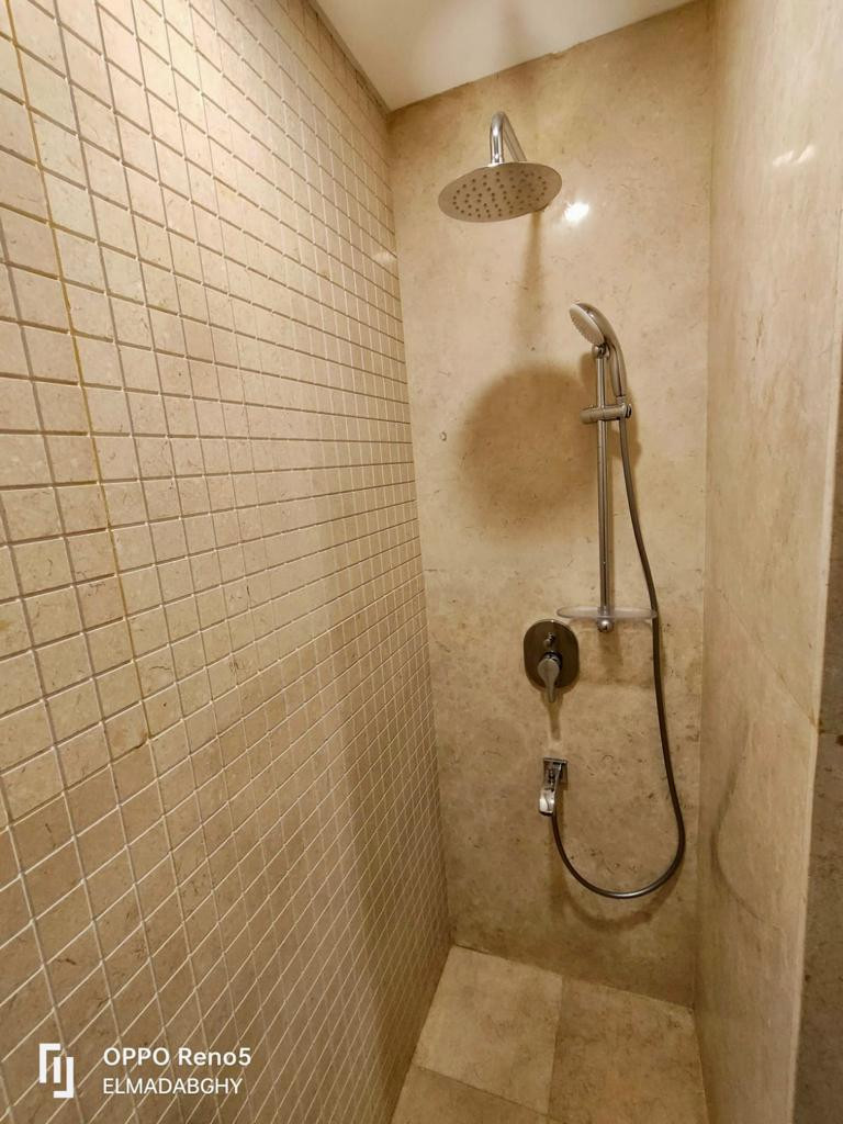 Renzo -   Property 1338