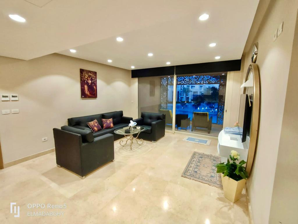 Renzo -   Property 1338