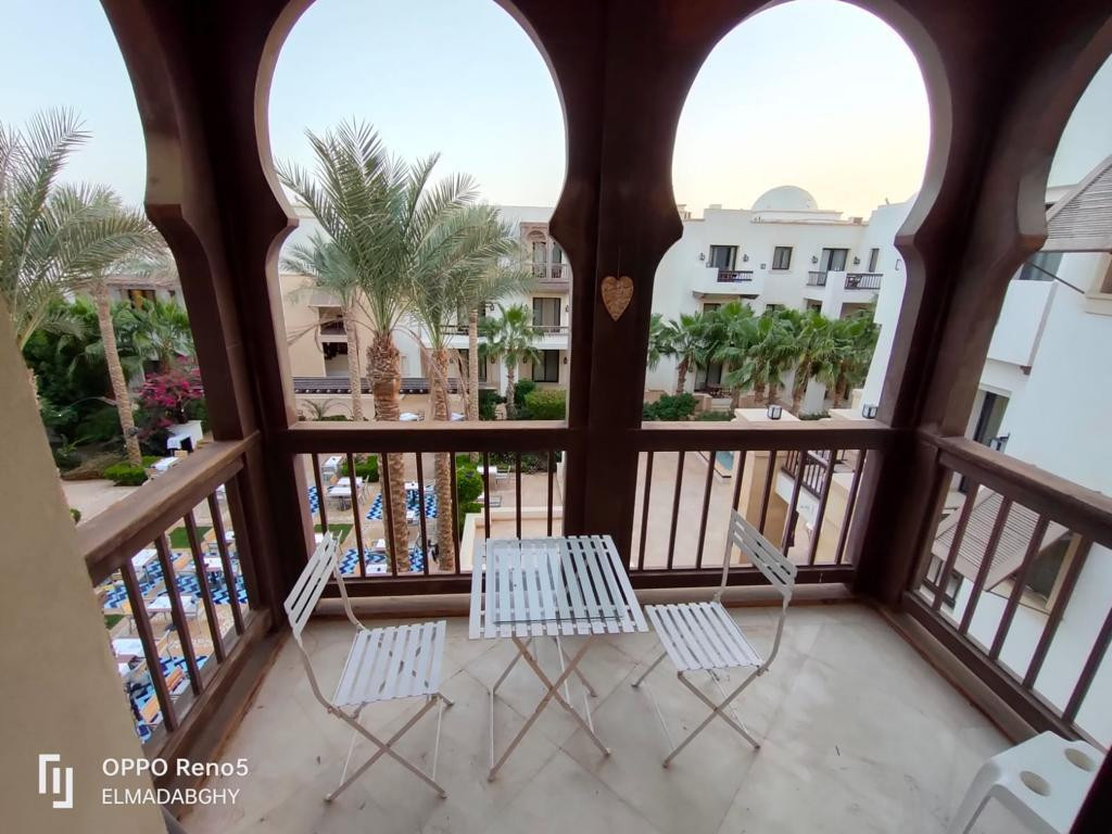 Renzo -   Property 1340