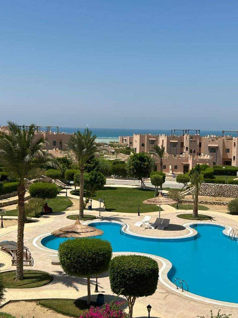 شاليه غرفة واحدة دور ثاني مع روف