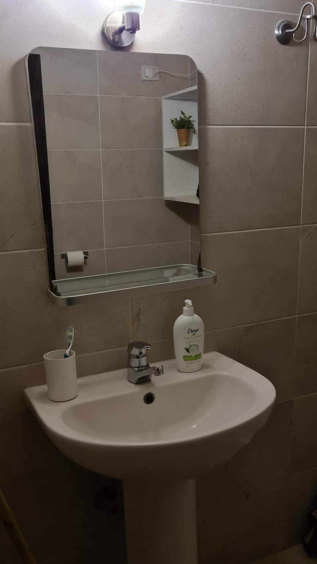 Renzo -   شاليه غرفة واحدة دور ثاني مع روف