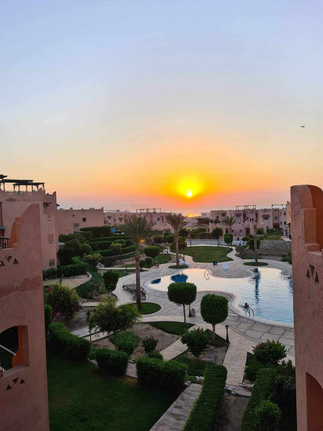 Renzo -   شاليه غرفة واحدة دور ثاني مع روف