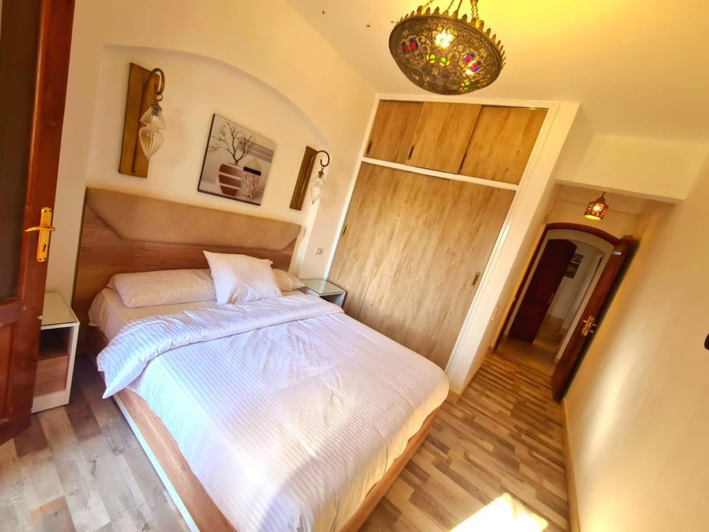 Renzo -   فيلا في ويست جولف