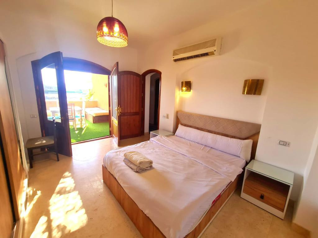 Renzo -   فيلا في ويست جولف