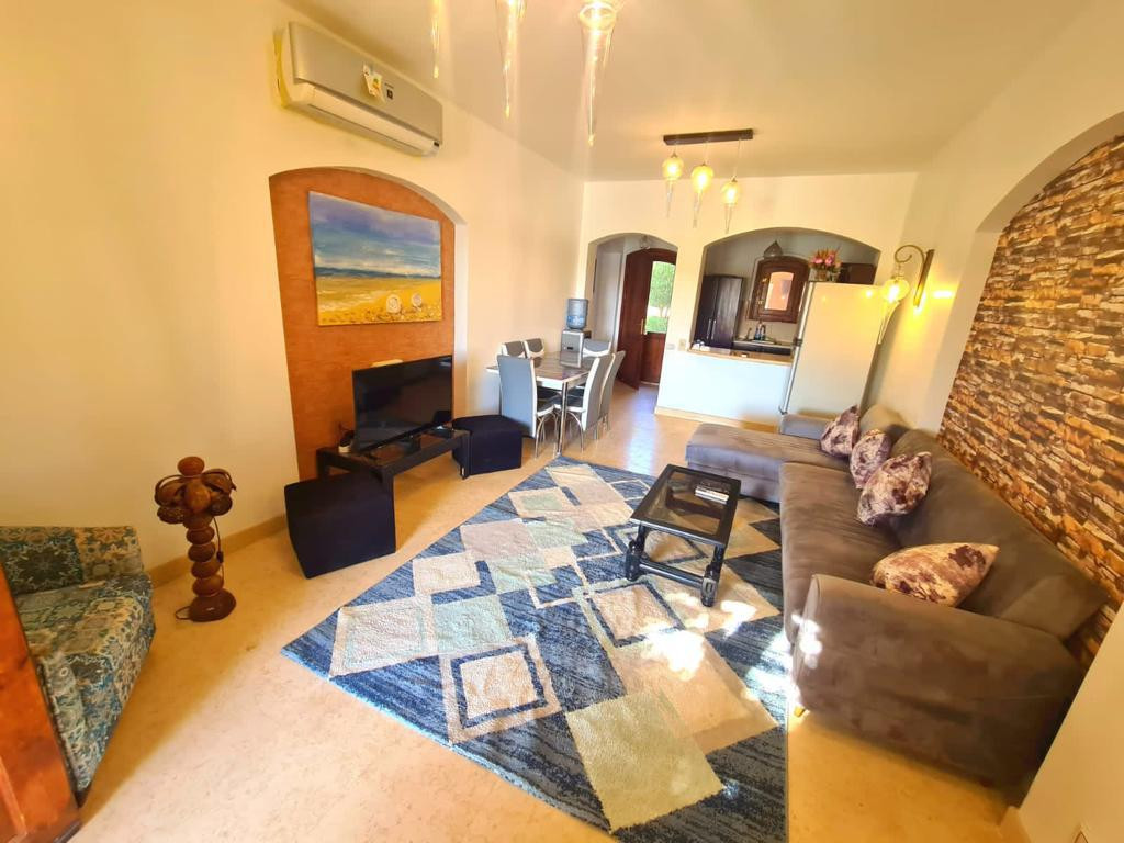 Renzo -   فيلا في ويست جولف