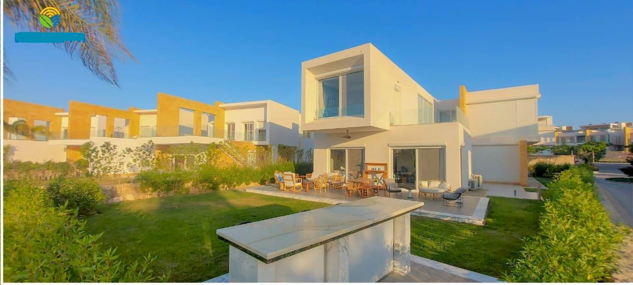 Villa stand alone Sea shell 4th row from beach for rent