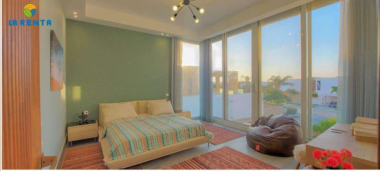 Renzo -   Villa stand alone Sea shell 4th row from beach for rent