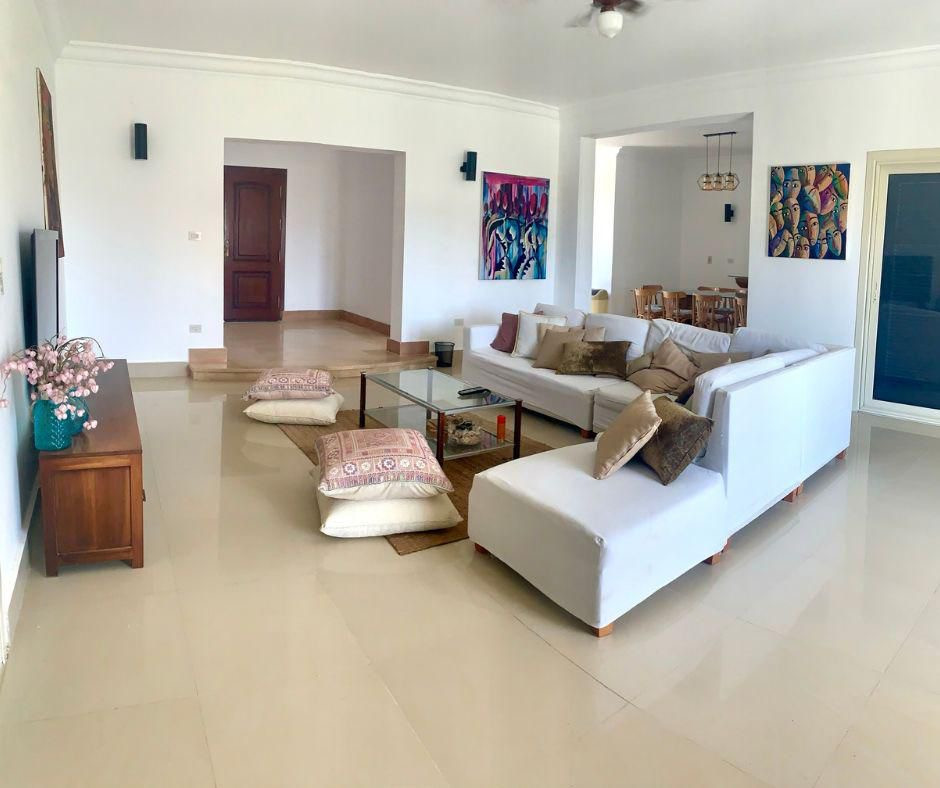 Renzo -   Villa stand alone in Almaza + private pool in North coast