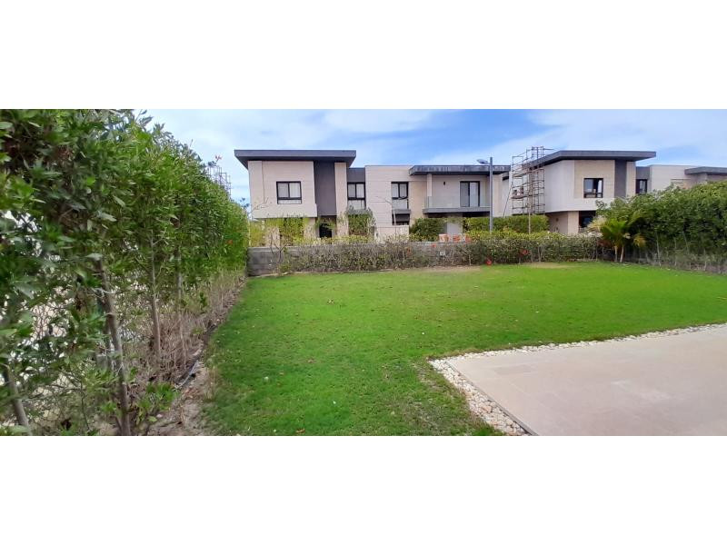 Renzo -   Twin villa for rent in Swan lake north coast