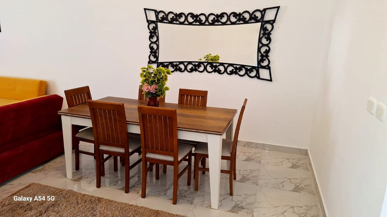 Renzo -   Flat villa for rent in Amwaj