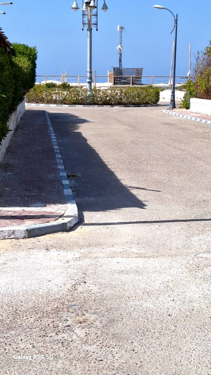 Renzo -   Flat villa for rent in Amwaj