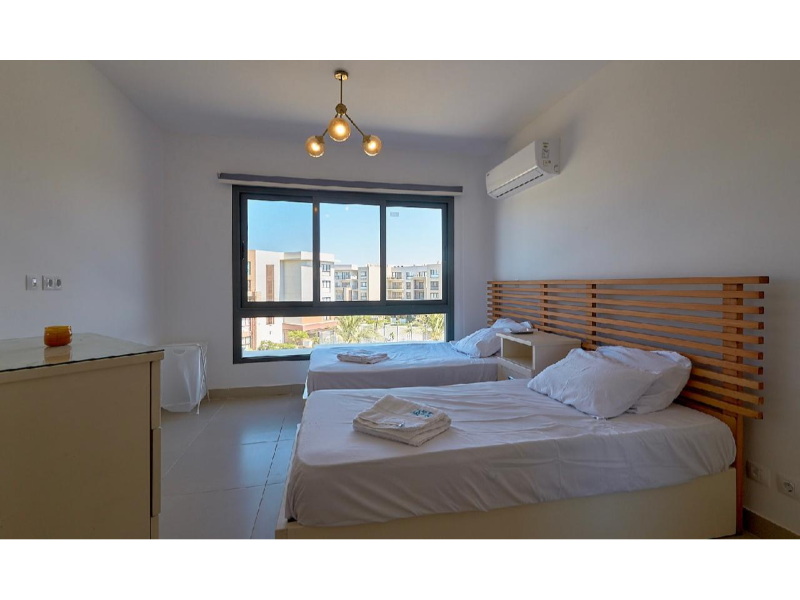 Renzo -   Premier Chalet in Marassi marina first hand