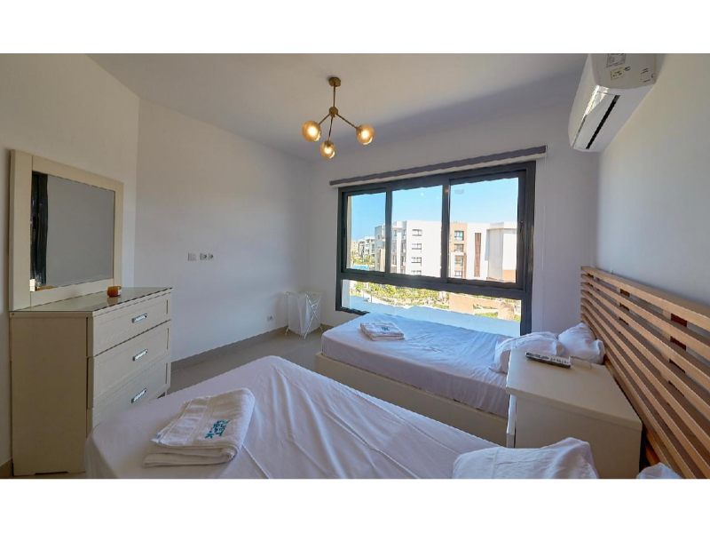 Renzo -   Premier Chalet in Marassi marina first hand