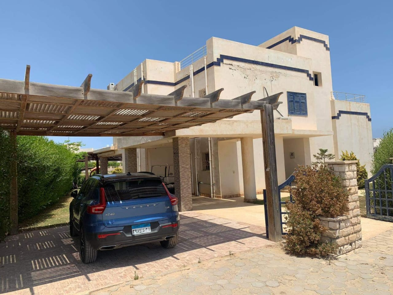  - رنزو A distinctive villa In Ghazala bay with a private garden for rent